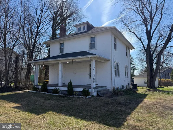 $2,300 | 3202 Swede Road, Norristown, PA 19401