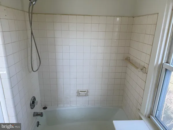 $2,300 | 3202 Swede Road, Norristown, PA 19401