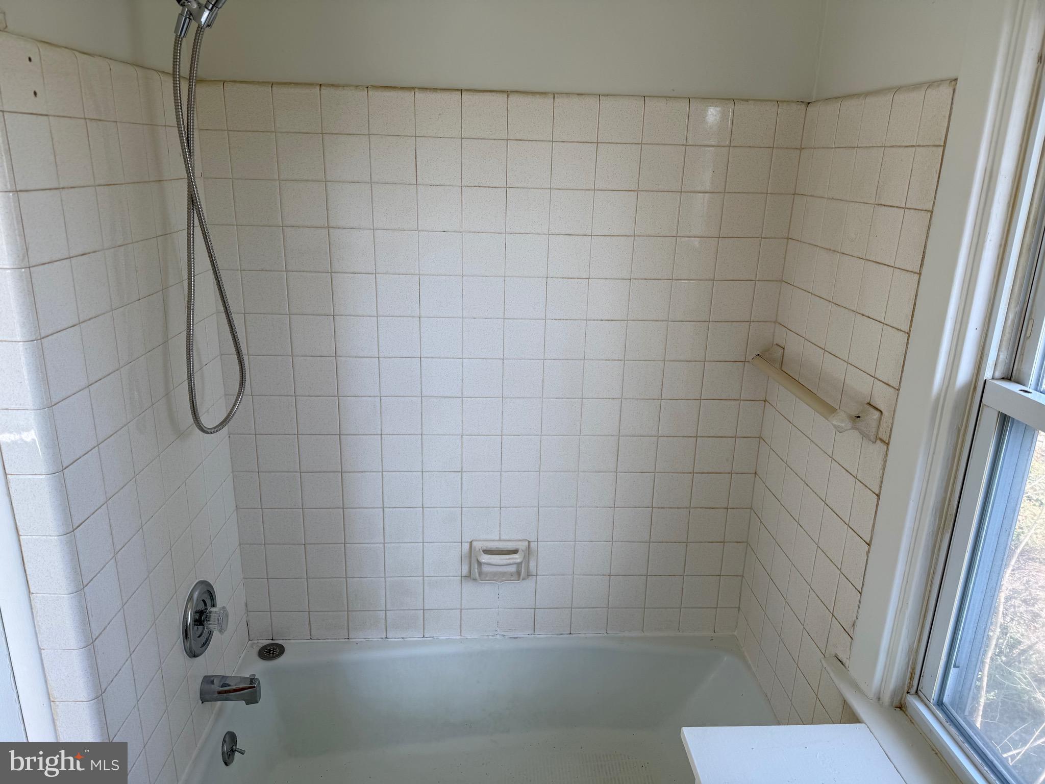 3202 Swede Road Norristown, PA 19401 - Photo 8 of 13 Full bathroom