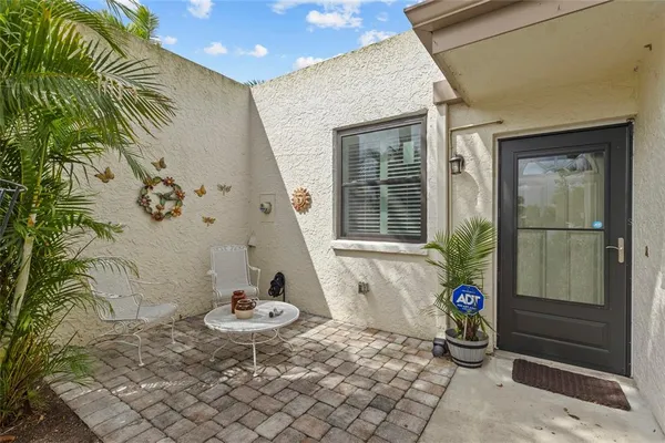 $284,000 | 411 Palm Tree Drive, Unit 411, Bradenton, FL 34210
