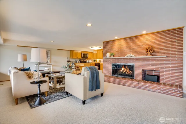 $2,100,000 | 6638 Hilltop Lane Southwest, Lakewood, WA 98499