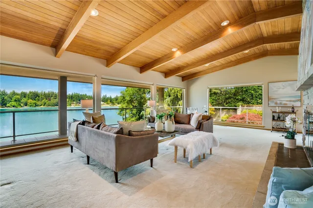 $2,100,000 | 6638 Hilltop Lane Southwest, Lakewood, WA 98499