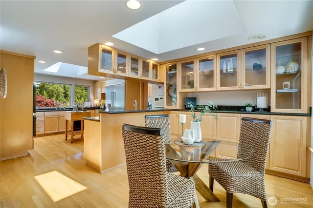 $2,100,000 | 6638 Hilltop Lane Southwest, Lakewood, WA 98499