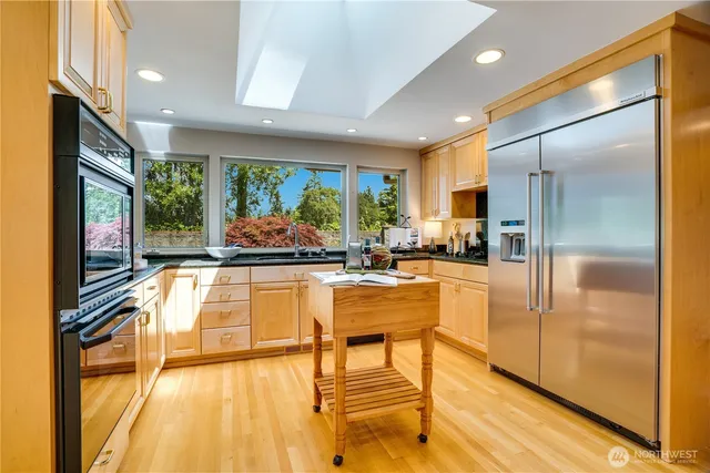 $2,100,000 | 6638 Hilltop Lane Southwest, Lakewood, WA 98499