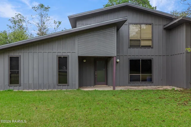 $350,000 | 7867 Main Street, St. Martinville, LA 70582