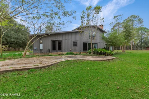 $300,000 | 7867 Main Street, St. Martinville, LA 70582