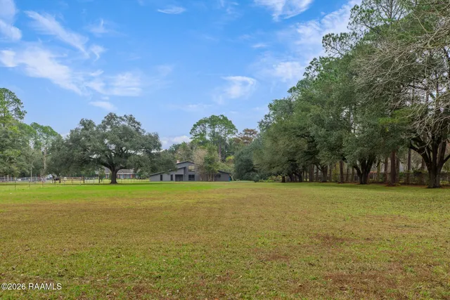 $350,000 | 7867 Main Street, St. Martinville, LA 70582