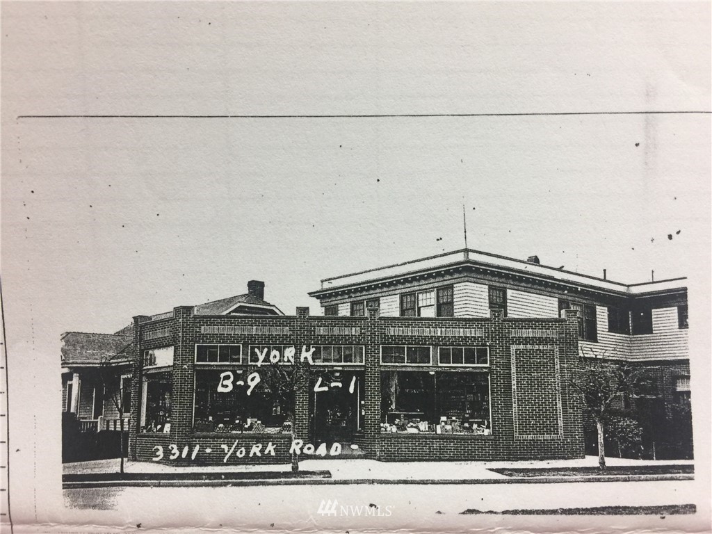 3301 York Road South Seattle, WA 98144 - Photo 12 of 21 a front view of a building