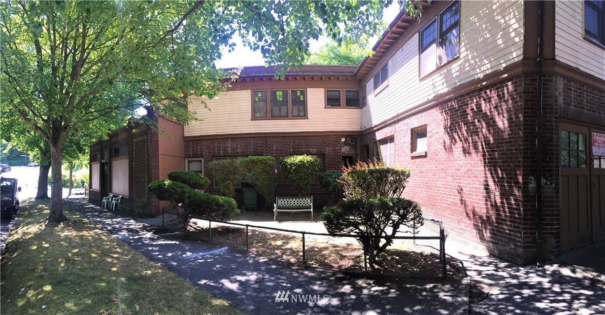 3301 York Road South Seattle, WA 98144 - Photo 5 of 21 a view of a house with a yard and sitting area
