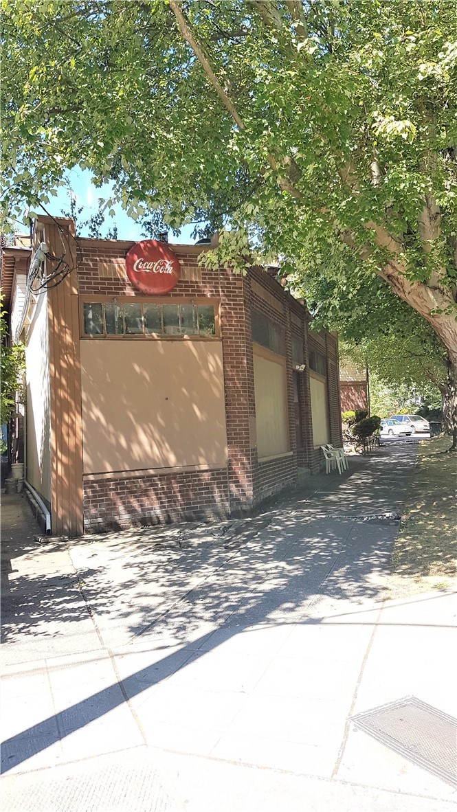 3301 York Road South Seattle, WA 98144 - Photo 8 of 21 a view of a yard of a house