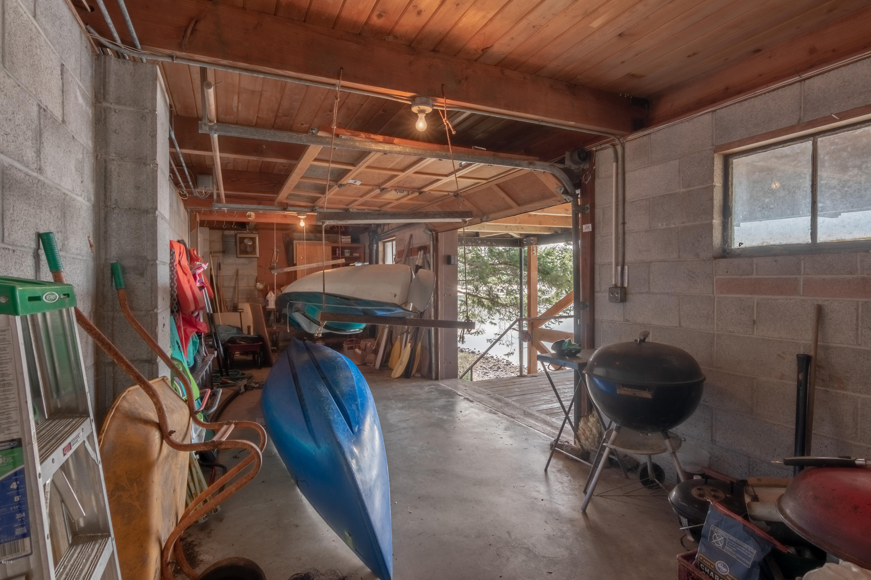 2530 Savage Road Otis, OR 97368 - Photo 25 of 30 Bonus storage room