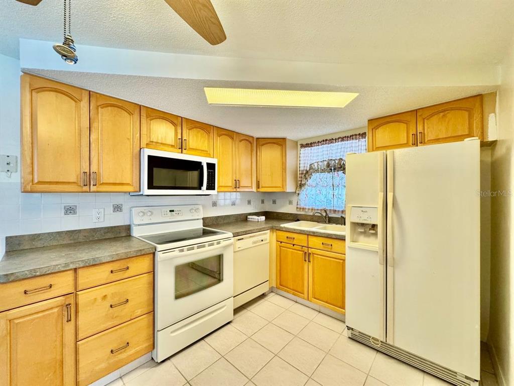 3131 Roxbury Drive Holiday, FL 34691 - Photo 11 of 30 Gallery Image 11