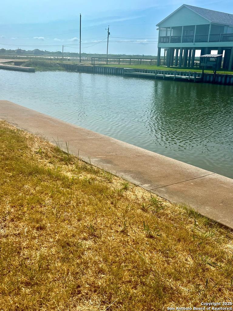 61 Channelview Road Rockport, TX 78382 - Photo 3 of 6