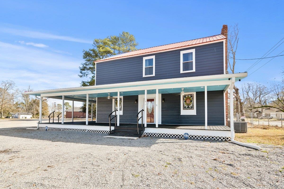 602 North Park Street Mullins, SC 29574 - Photo 1 of 43