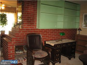 9 Beechtree Road Levittown, PA 19057 - Photo 3 of 6 Living Room
