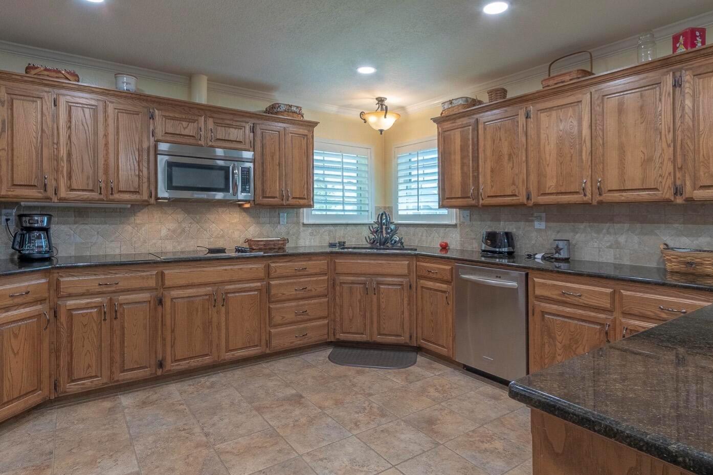 400 Lantana Road Amarillo, TX 79124 - Photo 10 of 43 Kitchen