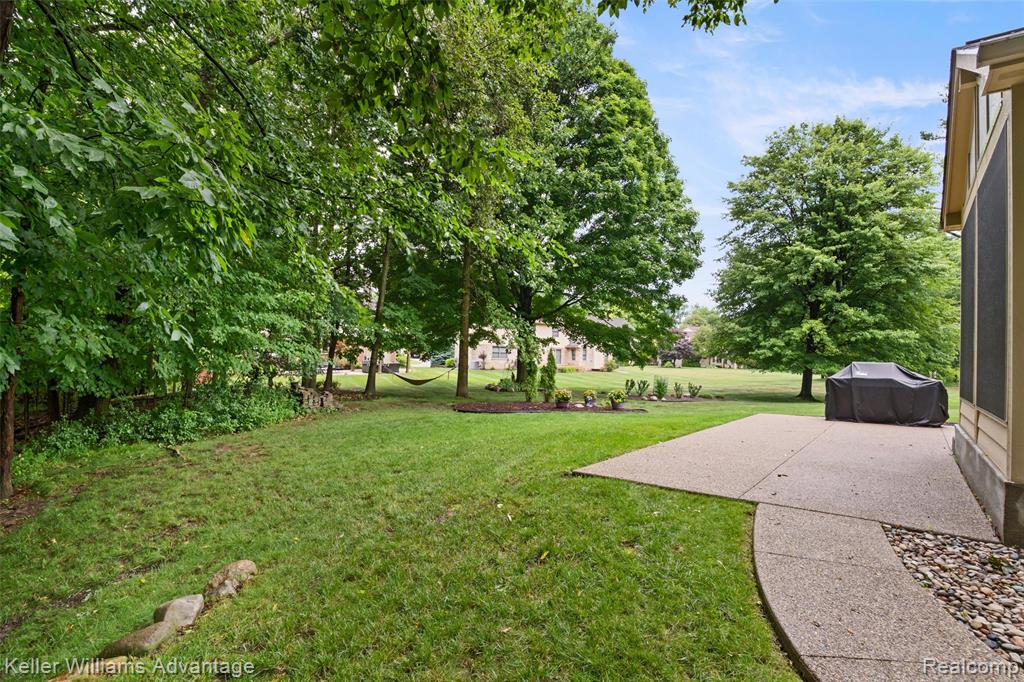 30489 Munger Livonia, MI 48154 - Photo 53 of 59 Gallery Image 53