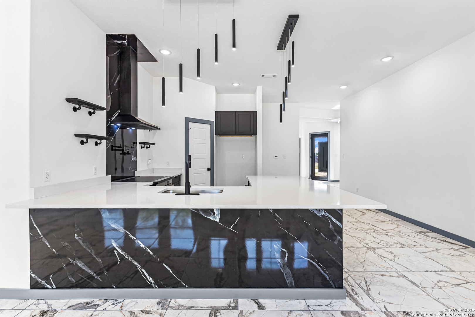 133 Flor Del Sol Road San Antonio, TX 78264 - Photo 9 of 28