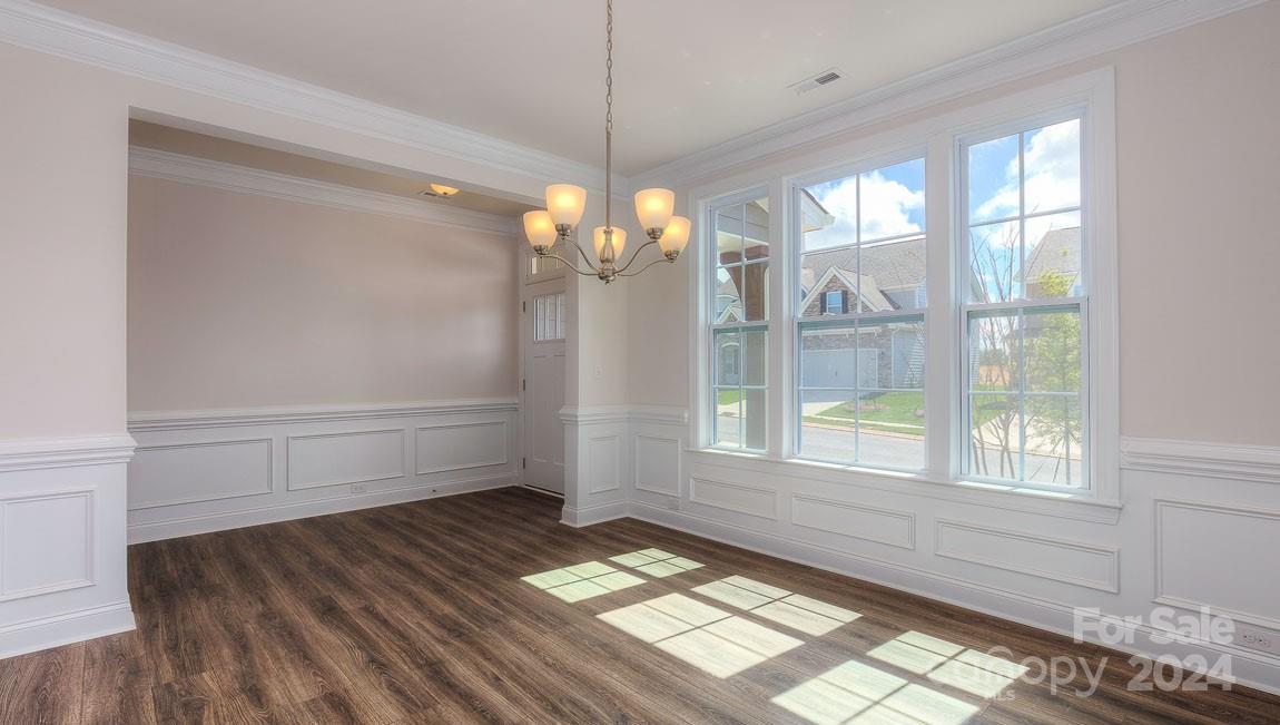 443 Fox Cove Road Hendersonville, NC 28792 - Photo 5 of 30 Gallery Image 5