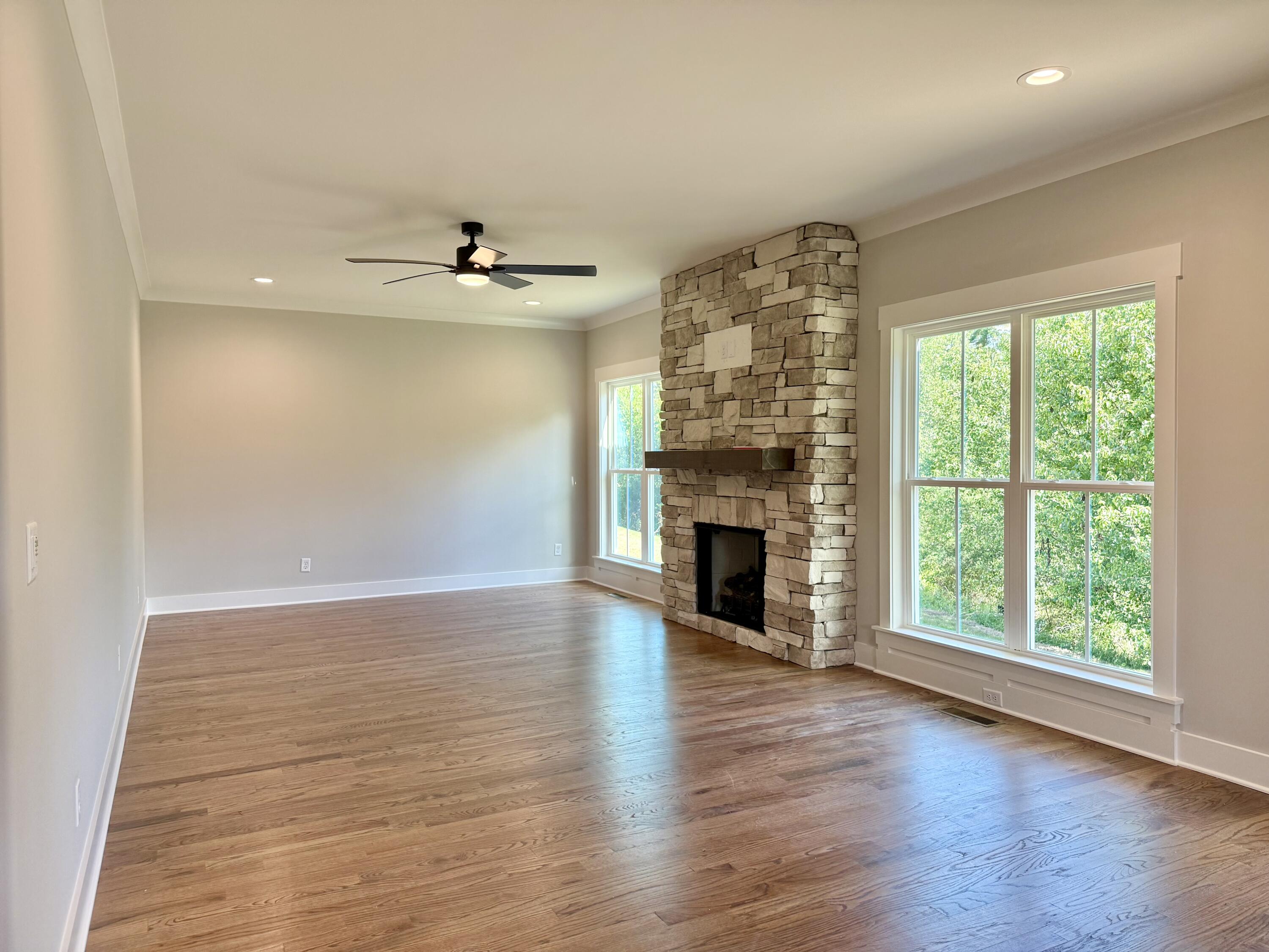 283 Quartz Drive, Unit 22 Chickamauga, GA 30707 - Photo 4 of 40 IMG_2239