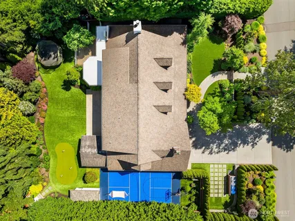 $5,298,000 | 2042 77th Avenue Northeast, Medina, WA 98039