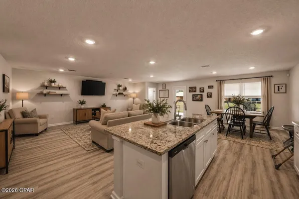 $2,700 | 7504 Delancey Street, Panama City, FL 32404