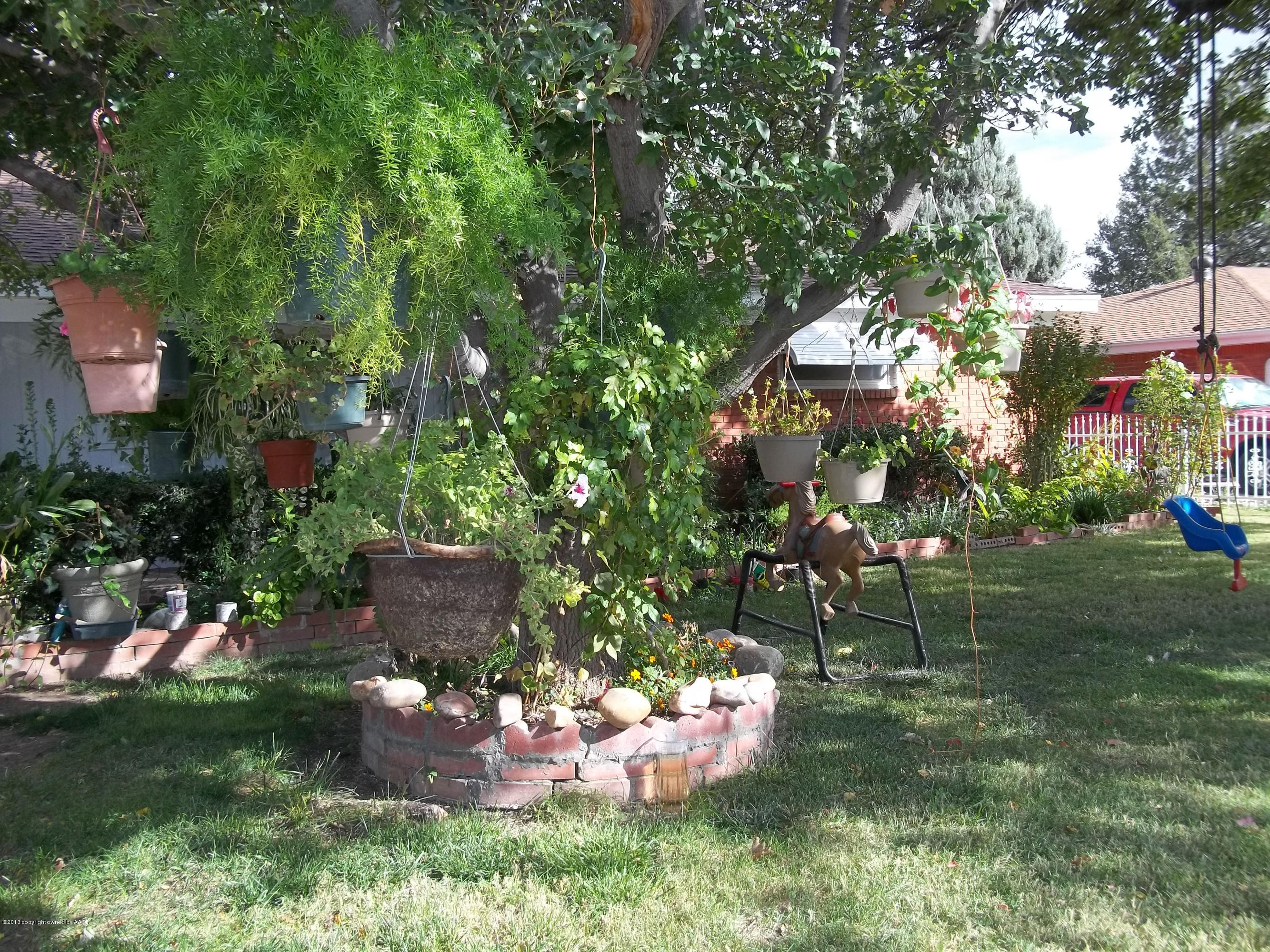 3307 Kingston Road Amarillo, TX 79106 - Photo 34 of 44 Front yard a