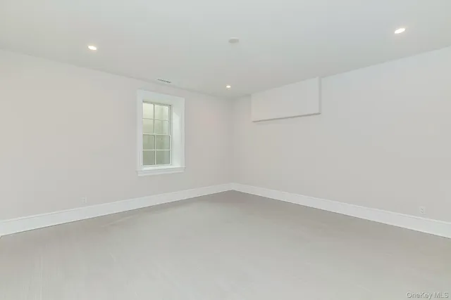 $2,825,000 | 66 Peters Lane, Westhampton Beach, NY 11978