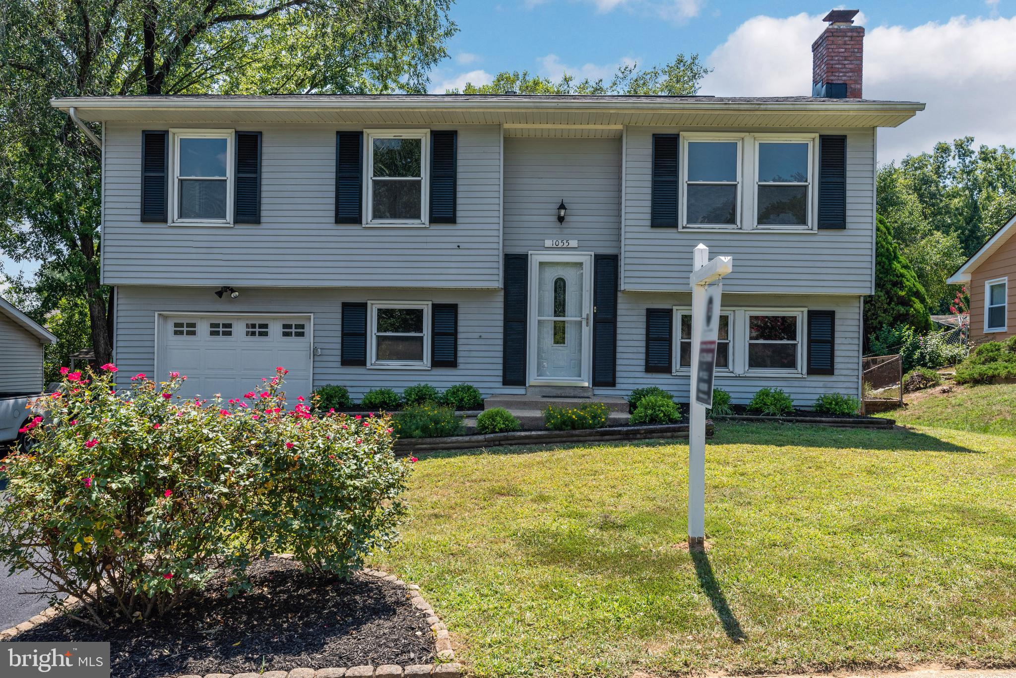 1055 Springhill Way Gambrills, MD 21054 - Photo 2 of 29 Gallery Image 2