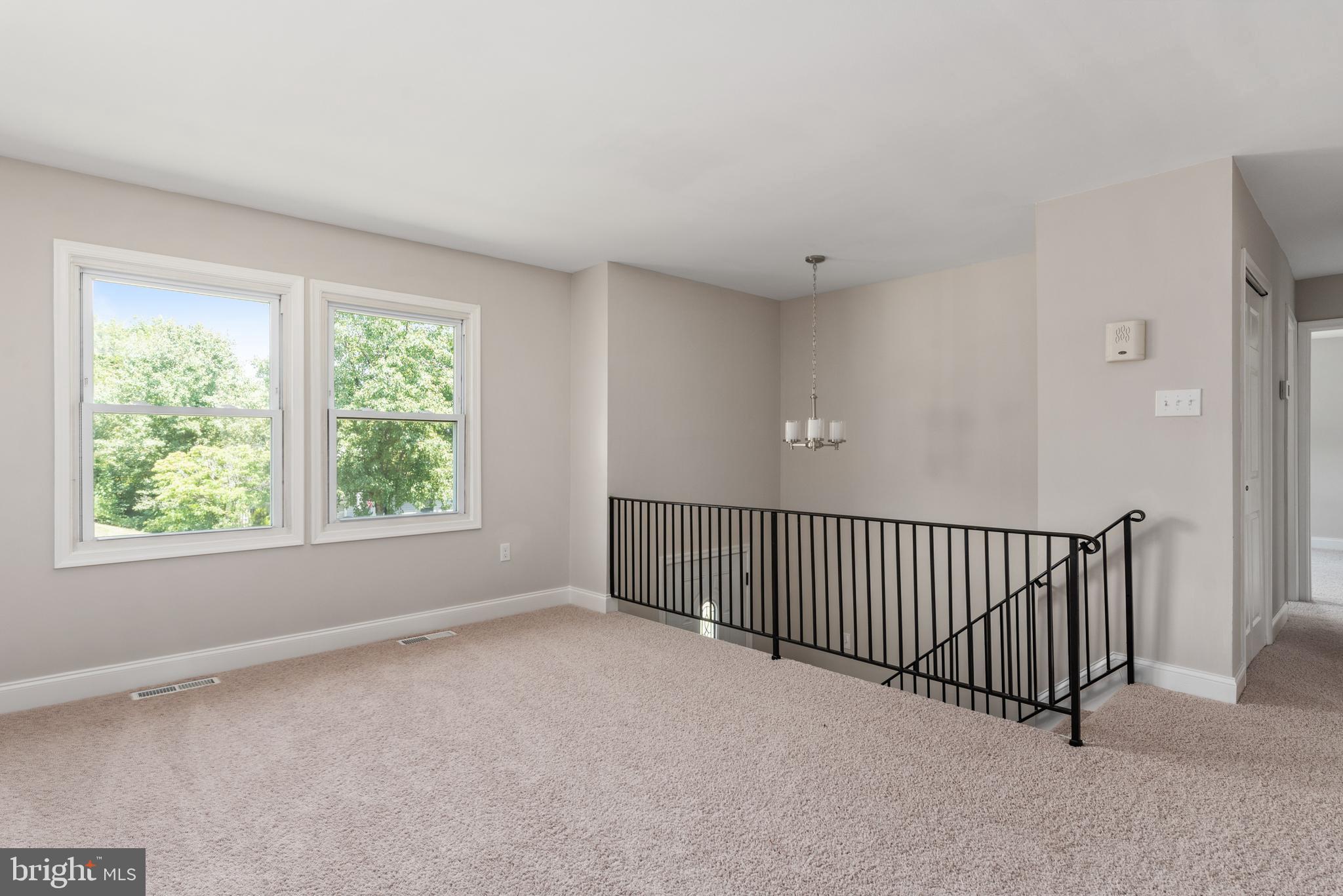 1055 Springhill Way Gambrills, MD 21054 - Photo 3 of 29 Gallery Image 3