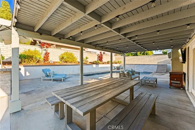 $1,449,000 | 25571 Vesuvia Avenue, Mission Viejo, CA 92691