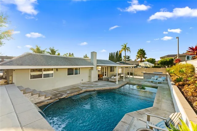 $1,449,000 | 25571 Vesuvia Avenue, Mission Viejo, CA 92691