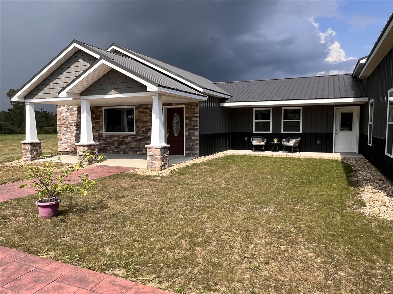 4794 Keith Road Hillsdale, MI 49242 - Photo 3 of 38