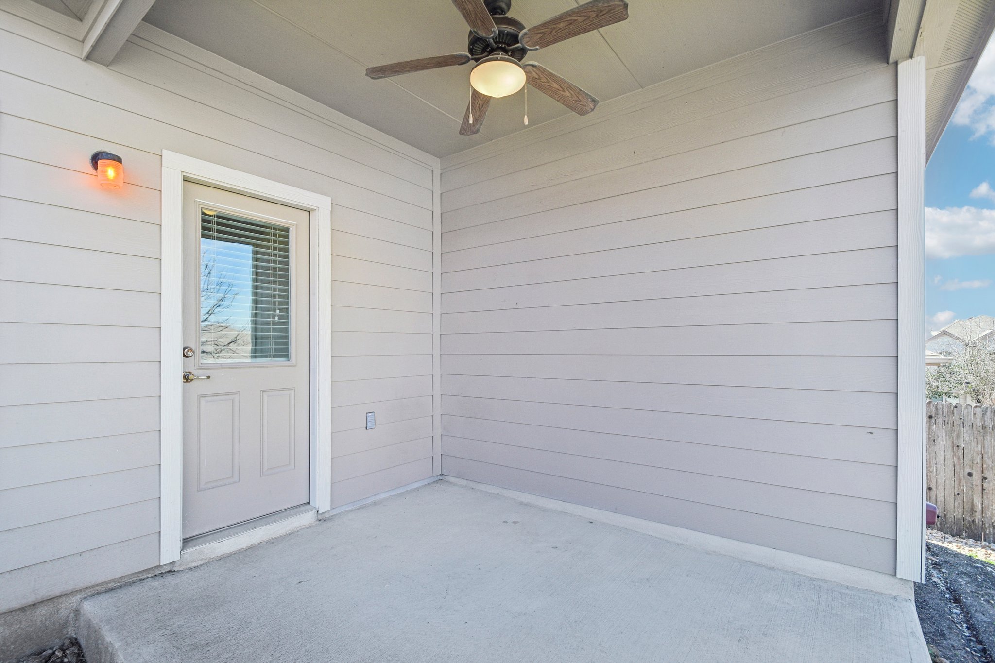10221 Pinnacle Crest Loop Austin, TX 78747 - Photo 17 of 19 an empty room with ceiling fan and fan