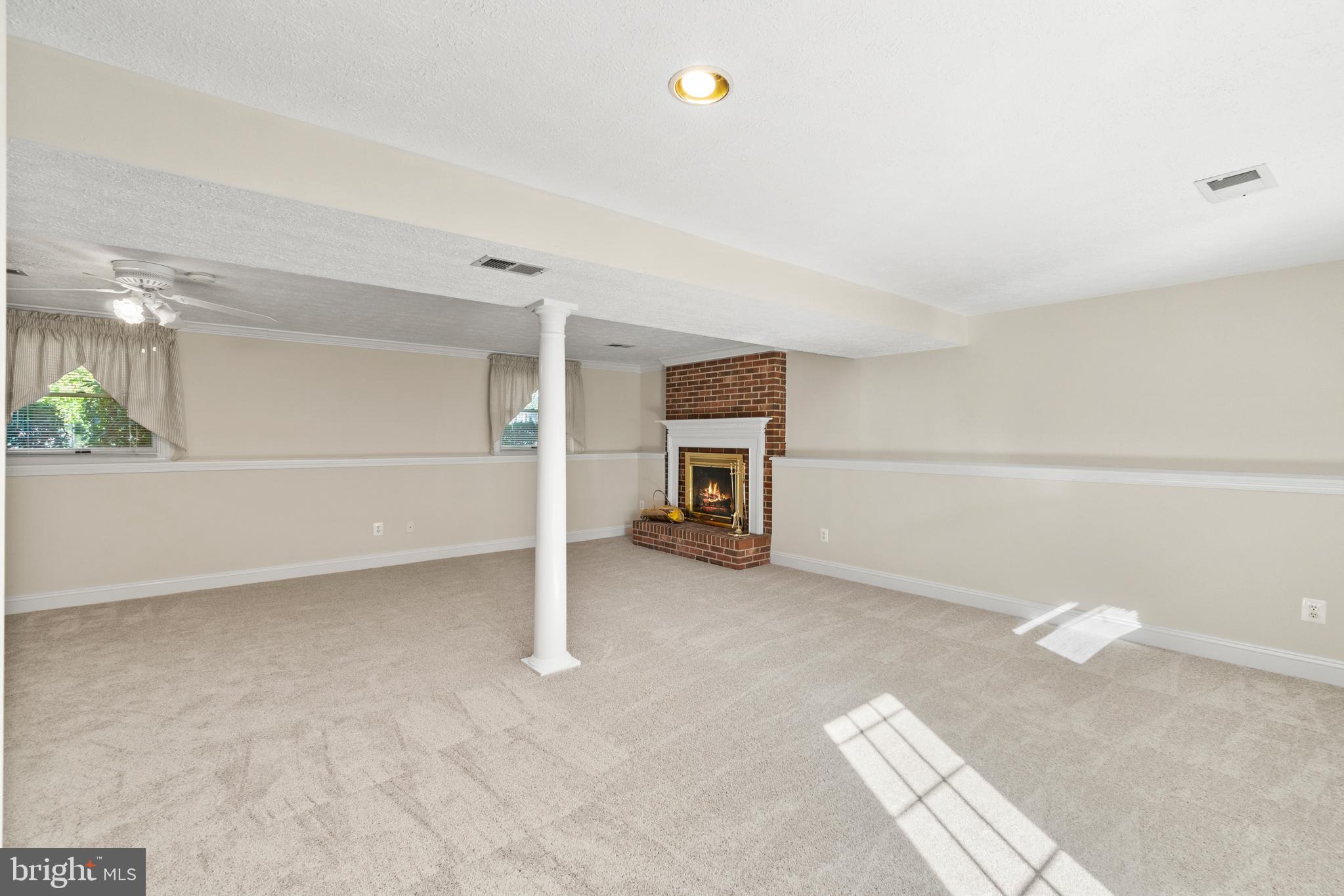 110 Rector Street Sterling, VA 20164 - Photo 22 of 39 Gallery Image 22