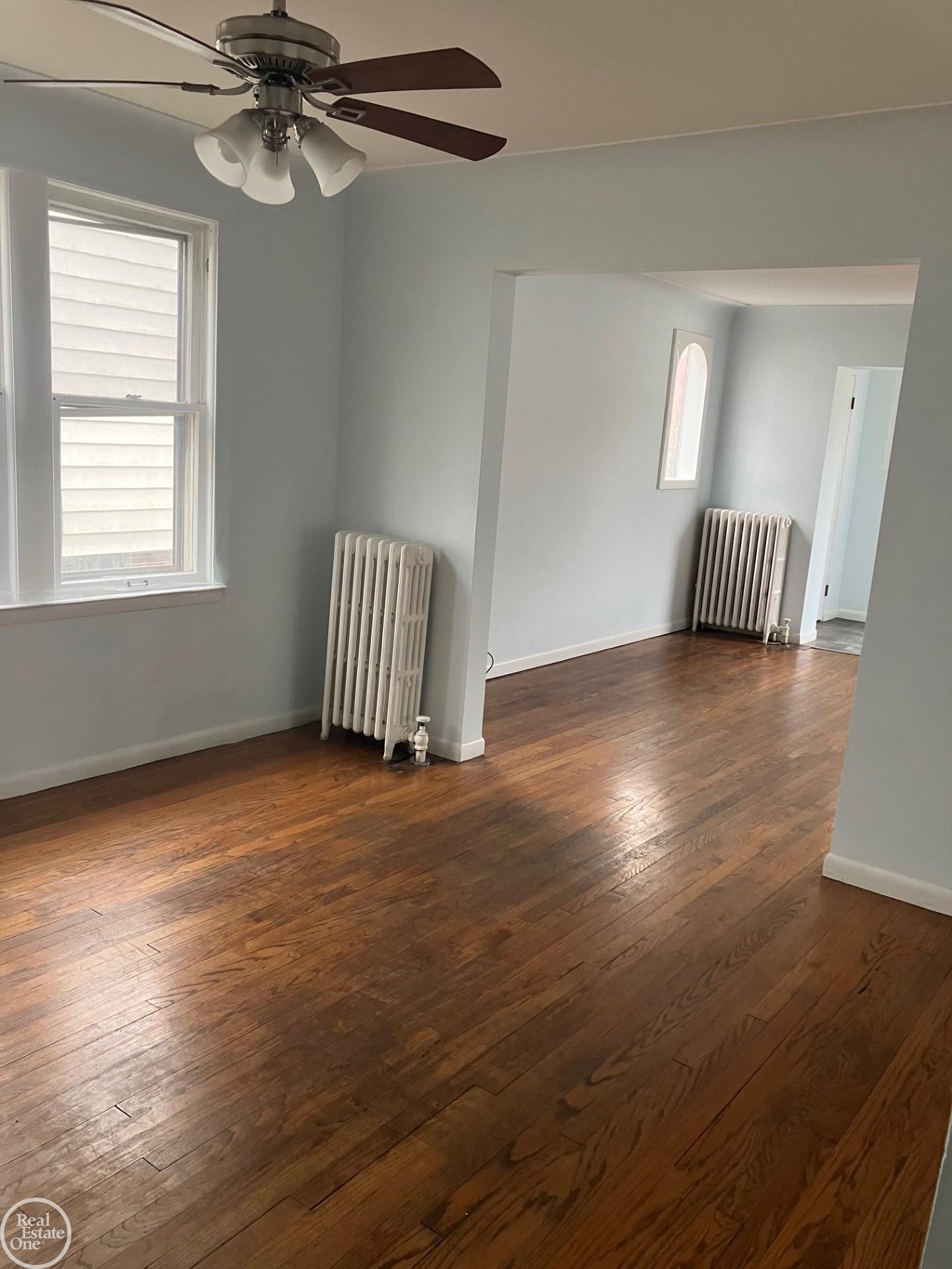 896 Rivard Boulevard Grosse Pointe, MI 48230 - Photo 17 of 21