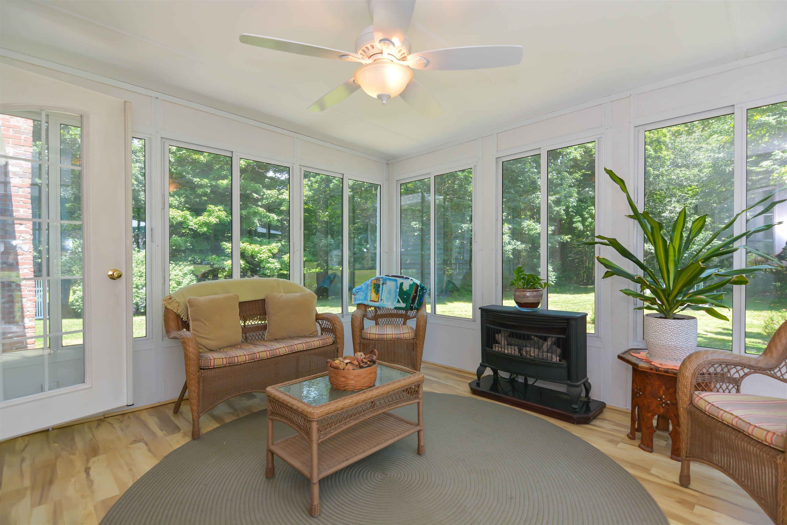 73 Brown Hill Road Hampstead, NH 03826 - Photo 10 of 41