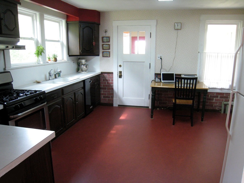 4 Main Street Montague, MA 01351 - Photo 10 of 30 Gallery Image 10