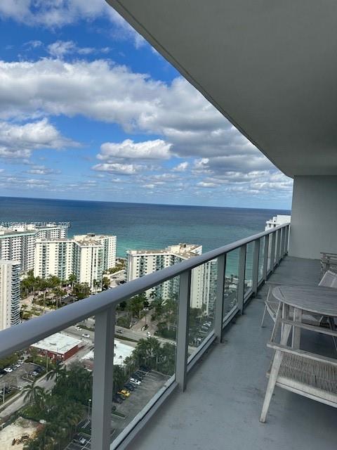 4010 South Ocean Drive, Unit R2702 Hollywood, FL 33019 - Photo 29 of 41 a view of balcony and deck