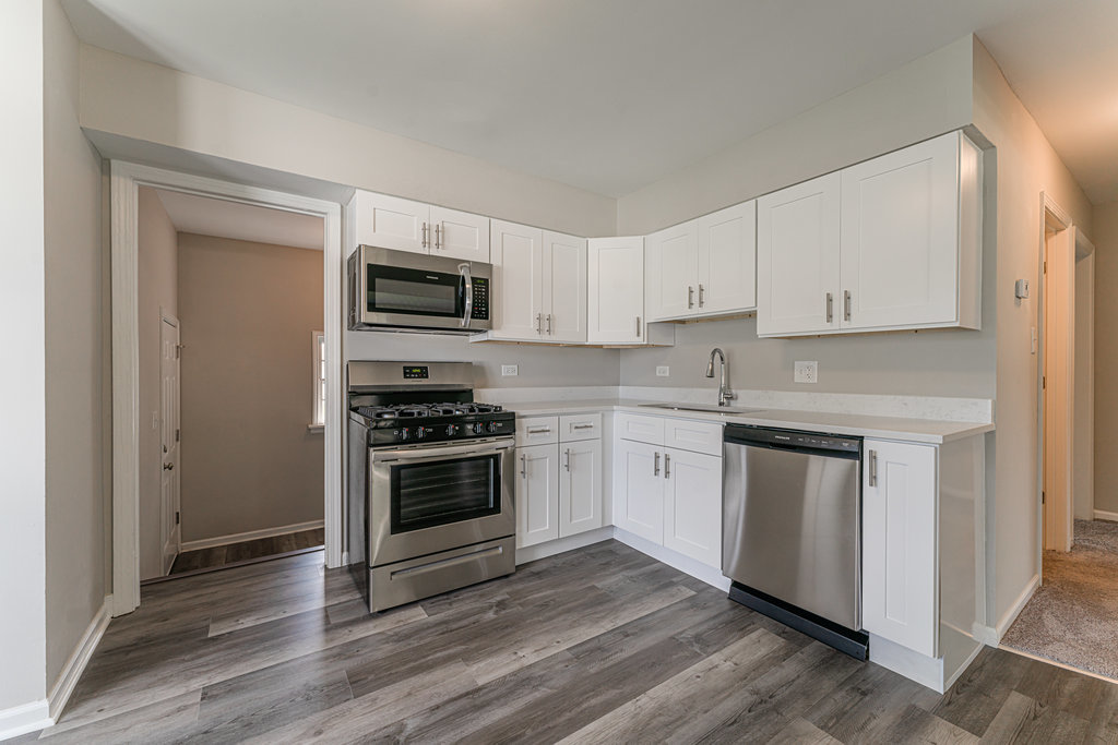 5813 West 109th Street Chicago Ridge, IL 60415 - Photo 5 of 36