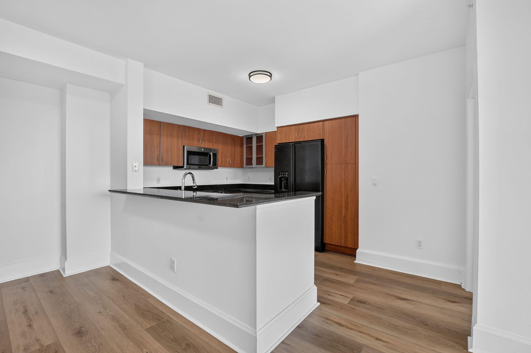 233 South Federal Highway, Unit 623 Boca Raton, FL 33432 - Photo 7 of 37 8-web-or-mls-DSC_2275