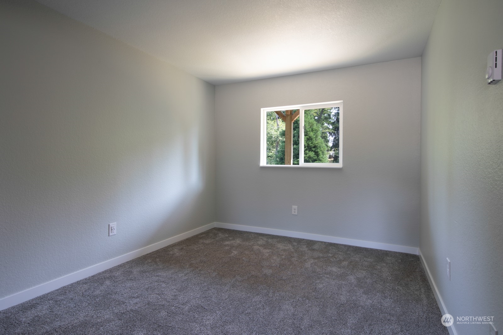 7715 Lower Ridge Road Everett, WA 98203 - Photo 20 of 30 an empty room with windows