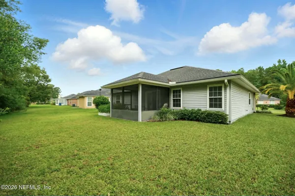 $2,400 | 832 Heritage Lakes Drive, Jacksonville, FL 32218
