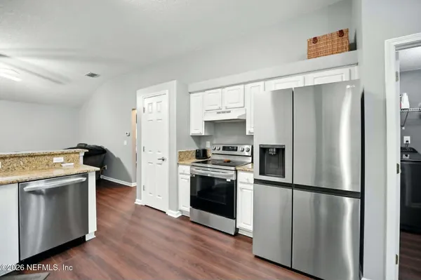 $2,400 | 832 Heritage Lakes Drive, Jacksonville, FL 32218