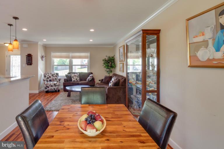 122 West Church Road Sterling, VA 20164 - Photo 1 of 18 Dining Room