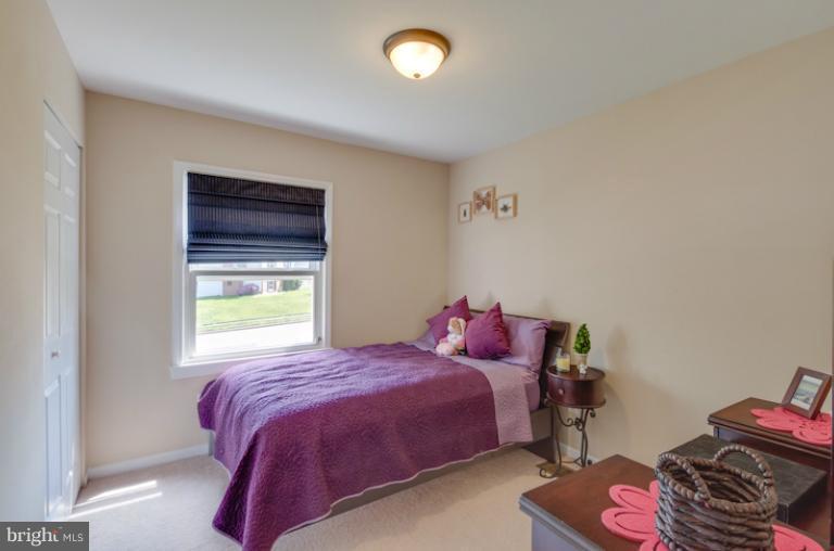 122 West Church Road Sterling, VA 20164 - Photo 6 of 18 Bedroom