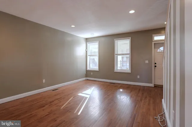 $1,650 | 3706 Harlem Avenue, Baltimore, MD 21229