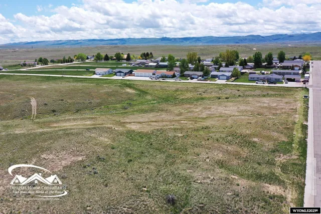 $59,900 | 502 Emigrant Drive, Glenrock, WY 82637