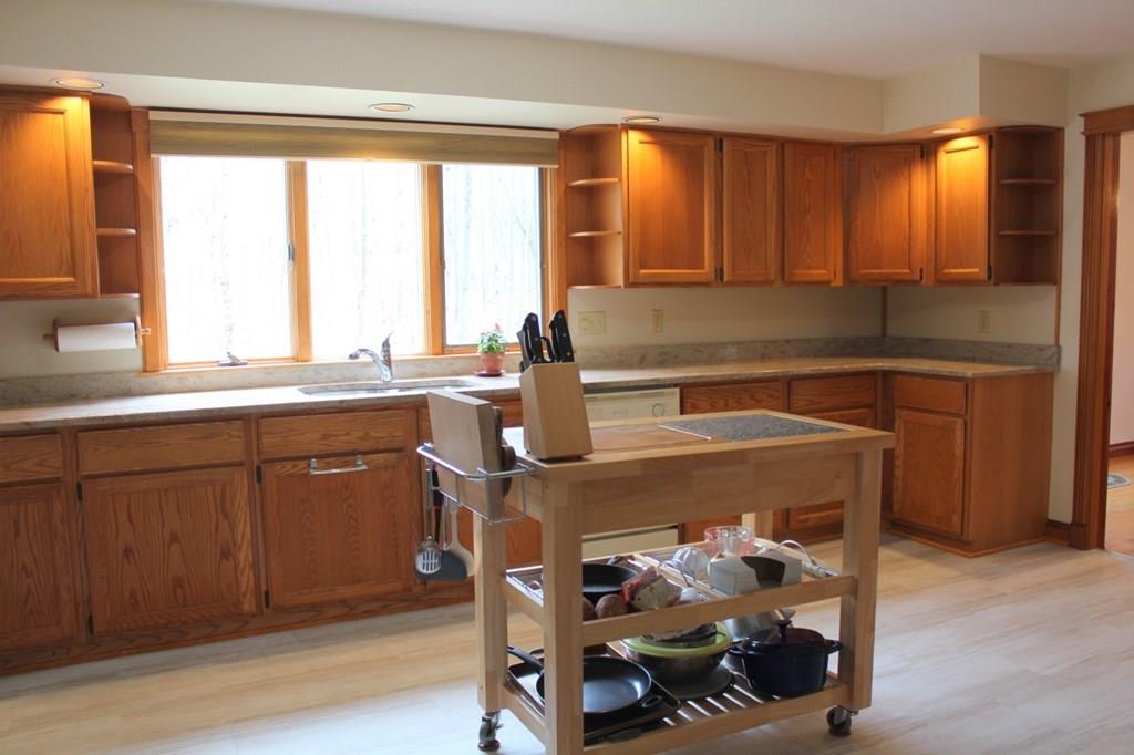 379 Fowler Road Northbridge, MA 01534 - Photo 6 of 33