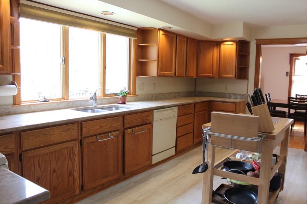 379 Fowler Road Northbridge, MA 01534 - Photo 7 of 33